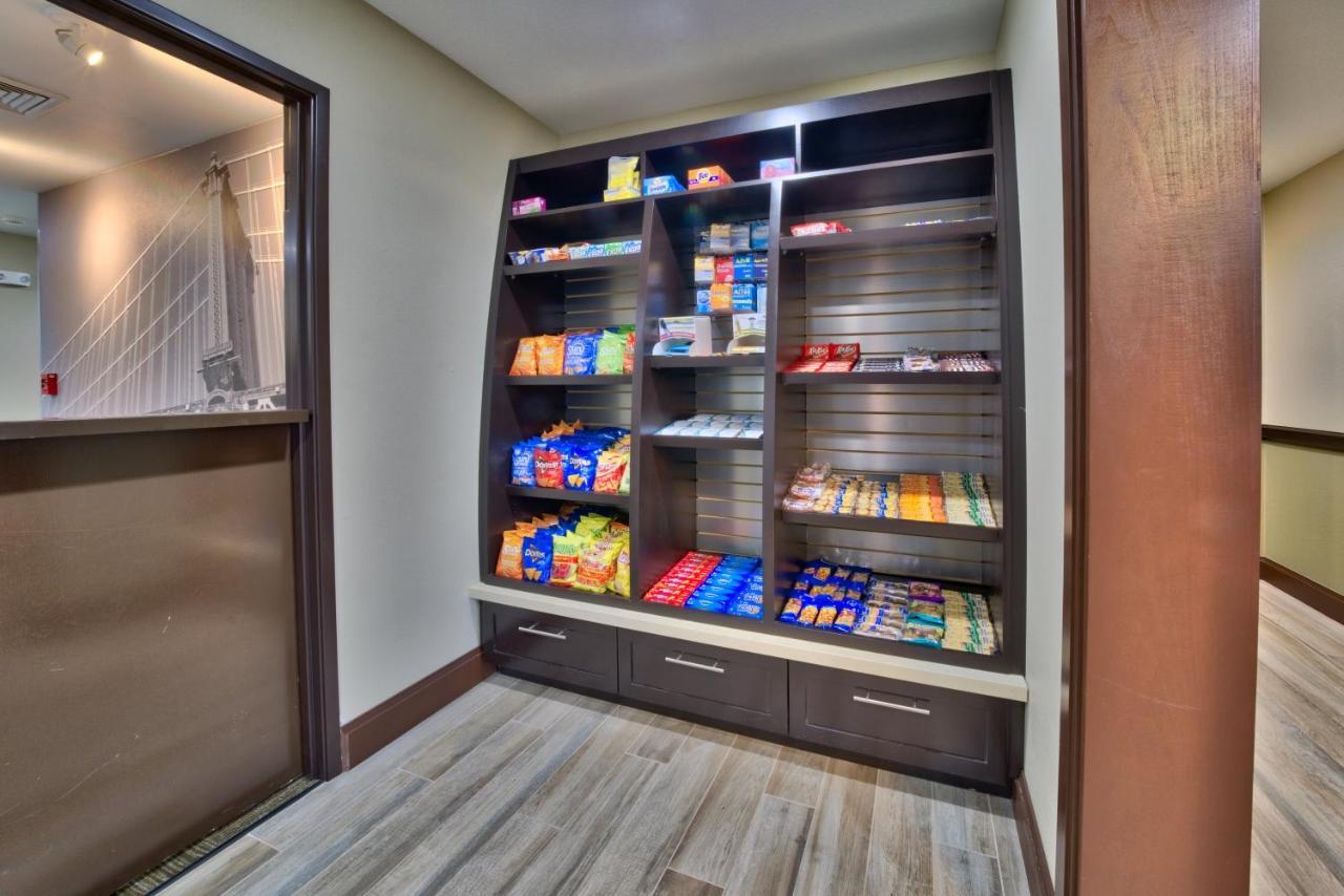 Staybridge Suites Lubbock South By Ihg Екстер'єр фото
