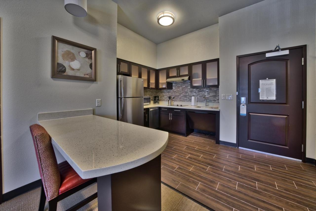Staybridge Suites Lubbock South By Ihg Екстер'єр фото